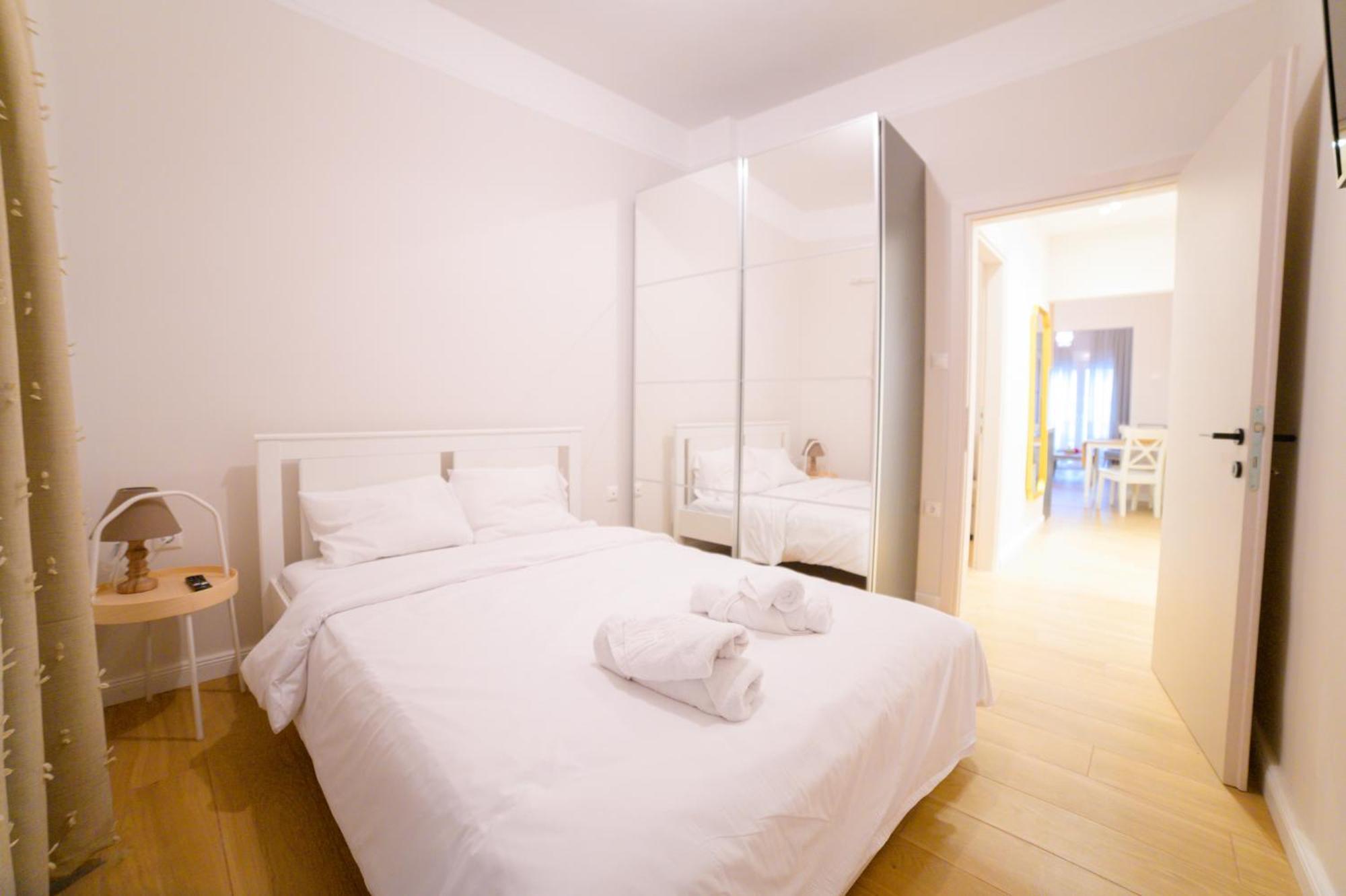 New Modern 2Nd Floor Apartment Салоники Экстерьер фото